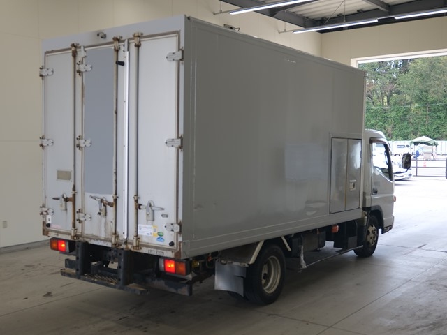 MITSUBISHI CANTER 2011