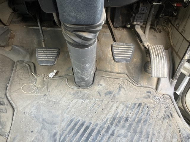 MITSUBISHI CANTER 2015