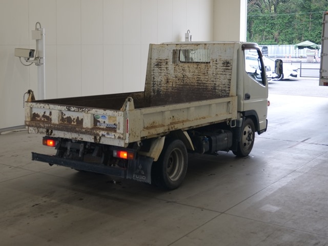 MITSUBISHI CANTER 2015