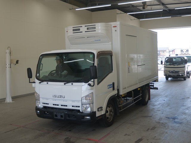 ISUZU ELF 2011