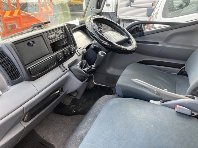 MITSUBISHI CANTER 2015