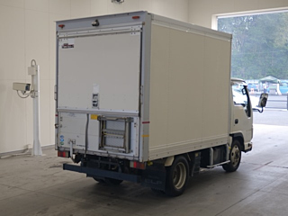 ISUZU ELF 2012