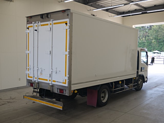 ISUZU ELF 2011