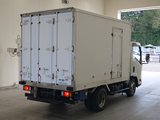 ISUZU ELF 2011
