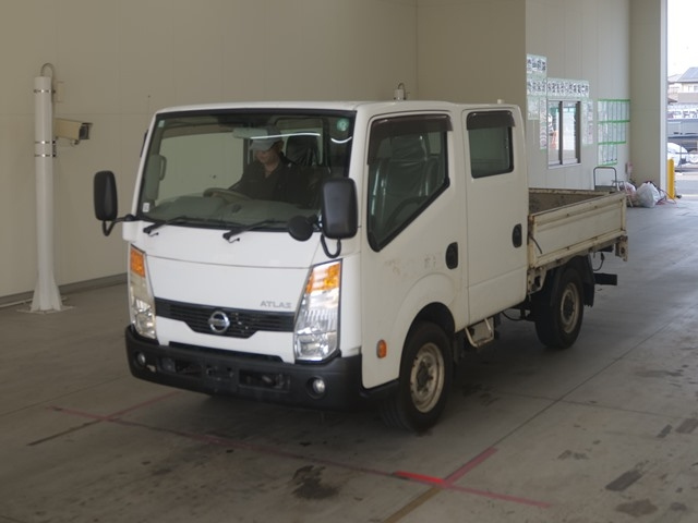 NISSAN ATLAS 2012