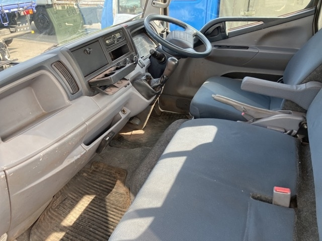 MITSUBISHI CANTER 2015