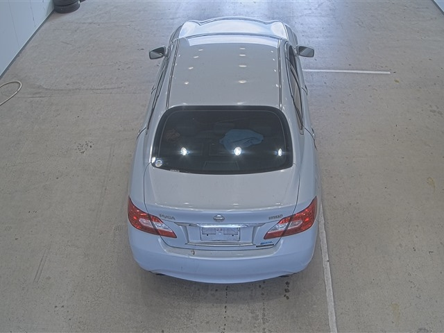 NISSAN FUGA 2010