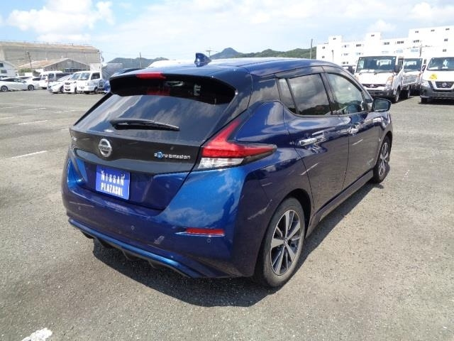 NISSAN LEAF 2020