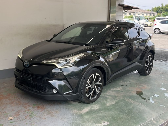 TOYOTA C-HR 2017
