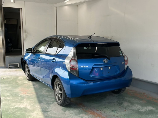 TOYOTA AQUA 2014