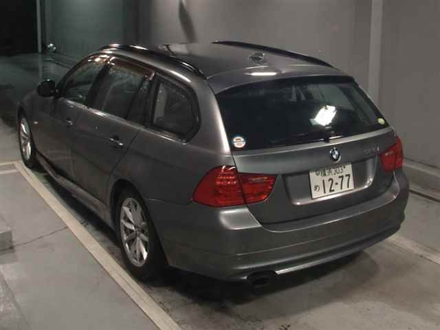 BMW 3 SERIES 2011
