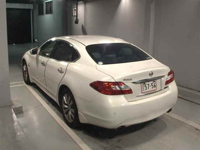 NISSAN FUGA 2013