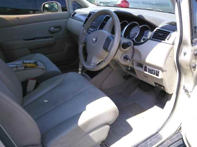 NISSAN TIIDA 2008