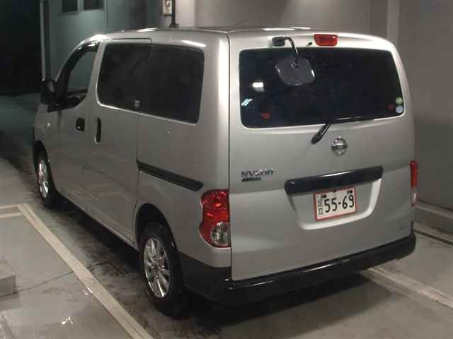 NISSAN NV200 2018