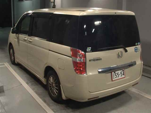 HONDA STEP WAGON 2012