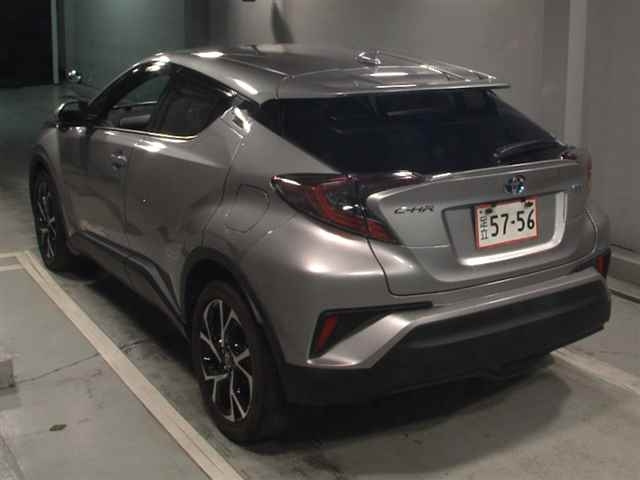 TOYOTA C-HR 2017