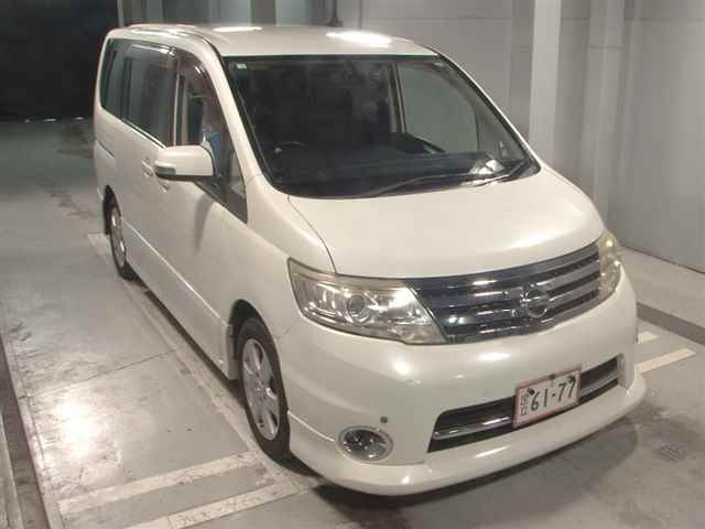 NISSAN SERENA 2010