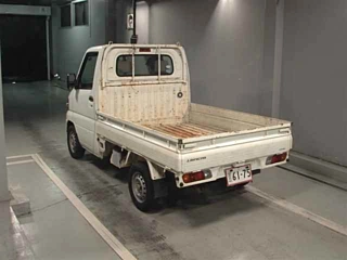 MITSUBISHI MINICAB TRUCK 2010