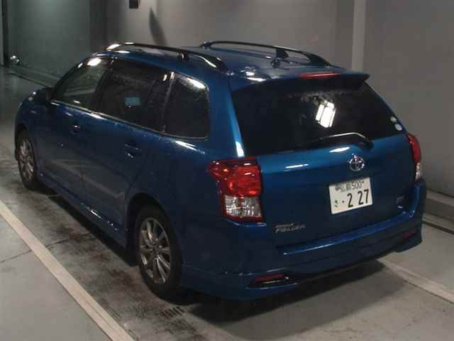 TOYOTA COROLLA FIELDER 2013