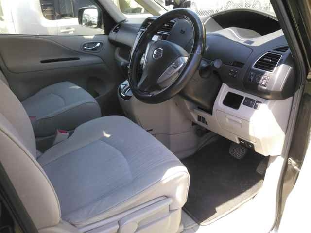 NISSAN SERENA 2013