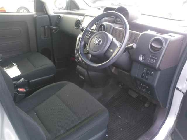 TOYOTA SPADE 2017