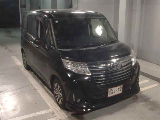 TOYOTA ROOMY 2016