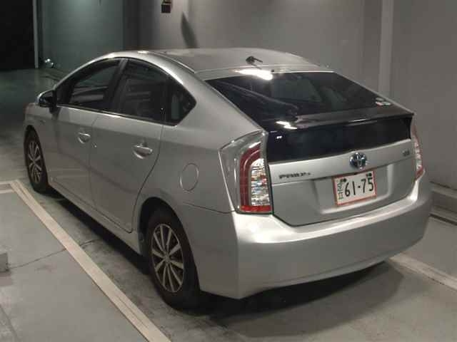 TOYOTA PRIUS 2012