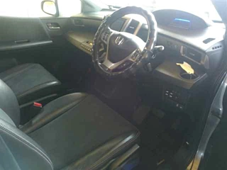 HONDA FREED 2012
