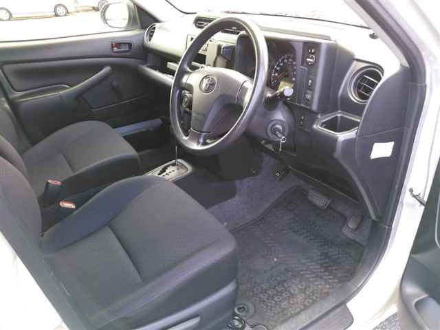 TOYOTA PROBOX 2022