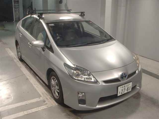 TOYOTA PRIUS 2011