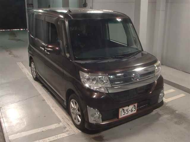 DAIHATSU TANTO 2014