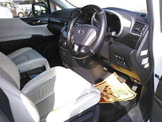 NISSAN ELGRAND 2012