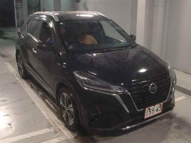 NISSAN KIX 2020