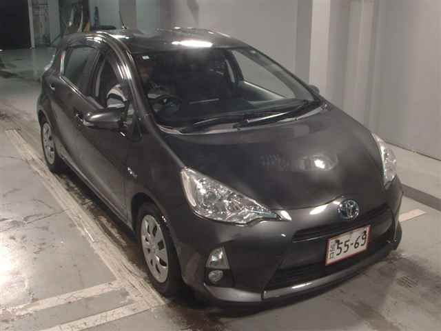 TOYOTA AQUA 2013