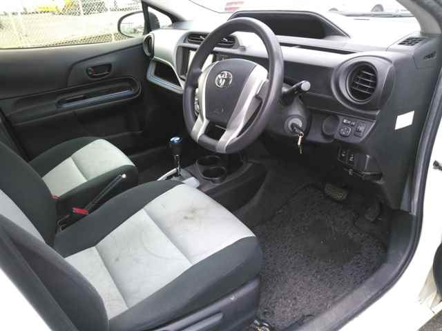TOYOTA AQUA 2014