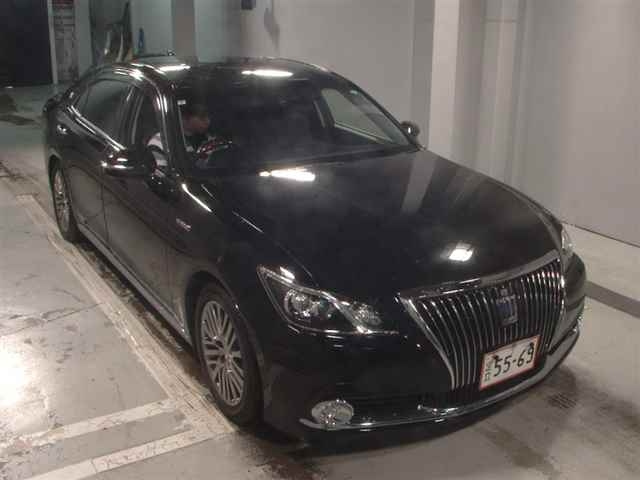 TOYOTA CROWN 2017