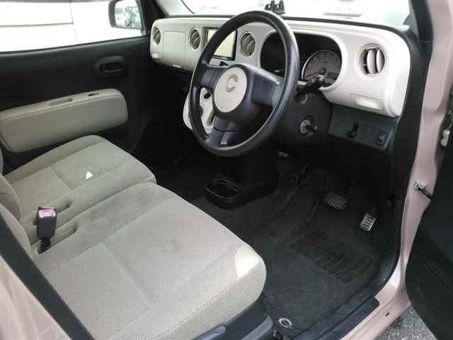 DAIHATSU MIRA 2010
