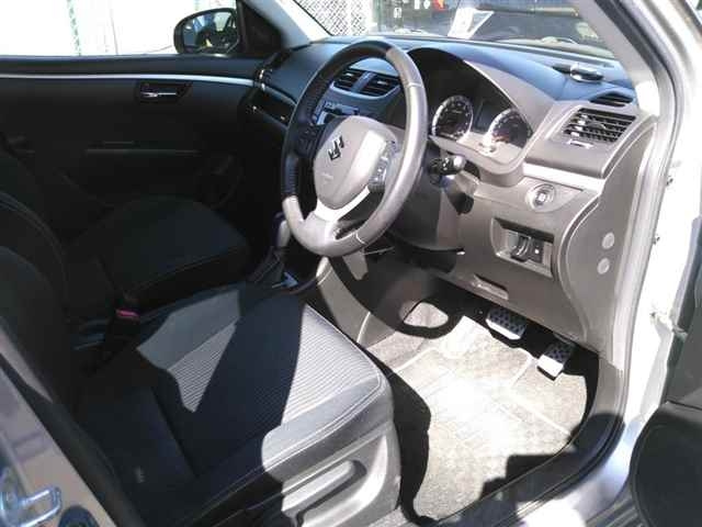 SUZUKI SWIFT 2012