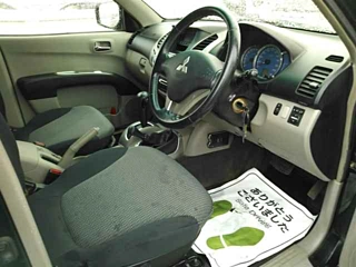 MITSUBISHI TRITON 2008