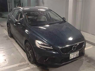 VOLVO V40 2017