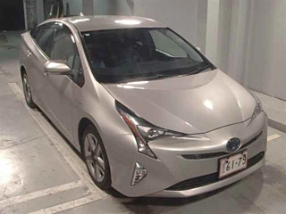 TOYOTA PRIUS 2016