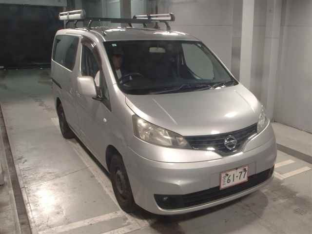 NISSAN NV200 2013