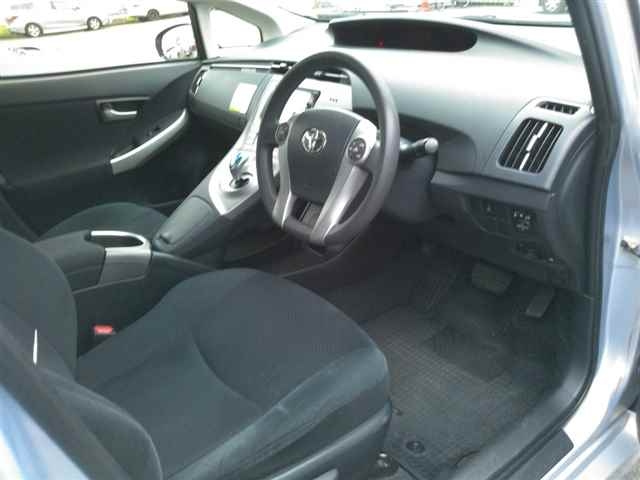 TOYOTA PRIUS 2015