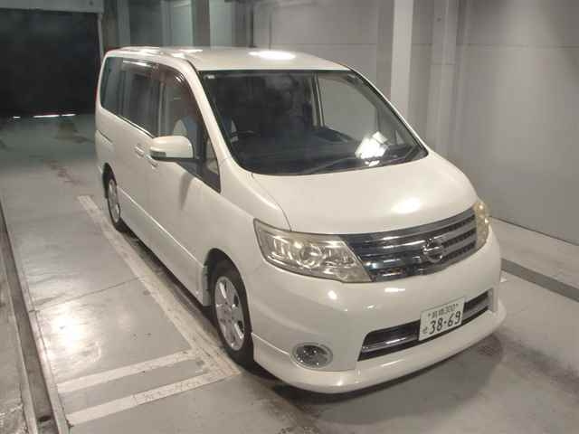 NISSAN SERENA 2010