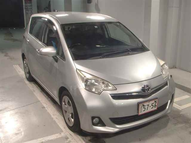 TOYOTA RACTIS 2011