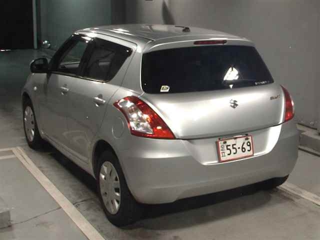 SUZUKI SWIFT 2012