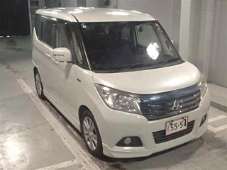 MITSUBISHI DELICA D2 2017