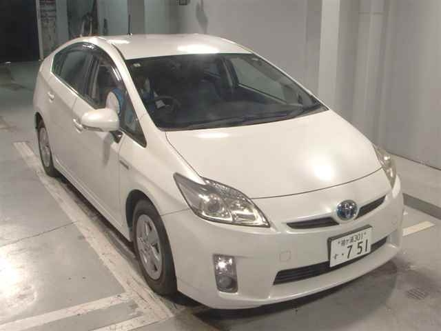 TOYOTA PRIUS 2011