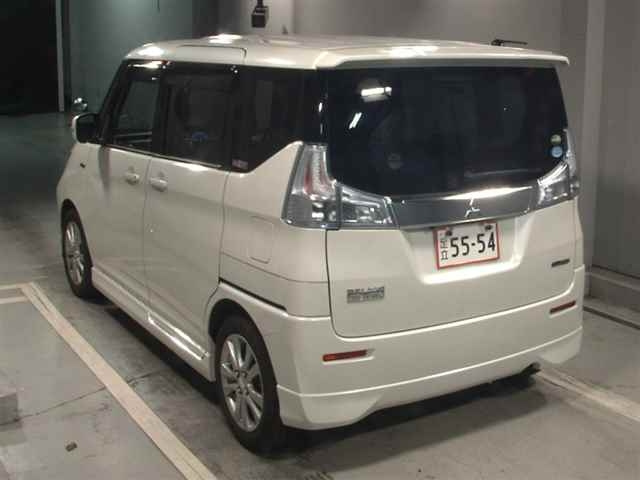 MITSUBISHI DELICA D2 2017