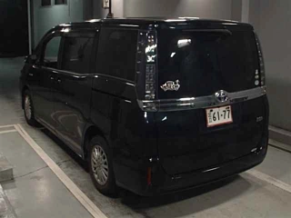 TOYOTA VOXY 2016